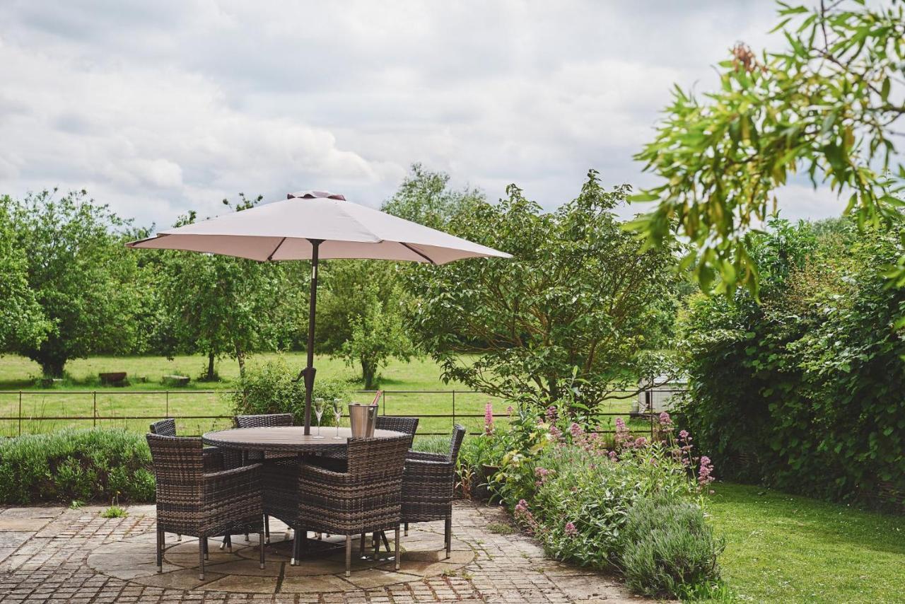 Apple Tree Cottage Beckford 外观 照片